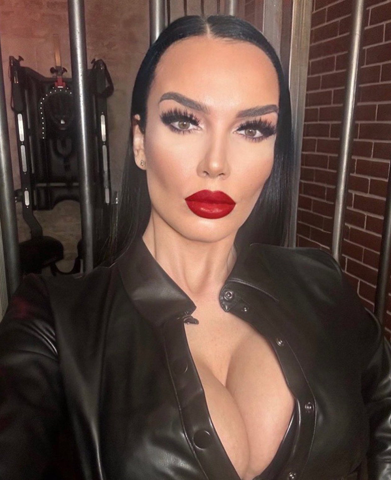 Karolina Roseey Profile Picture